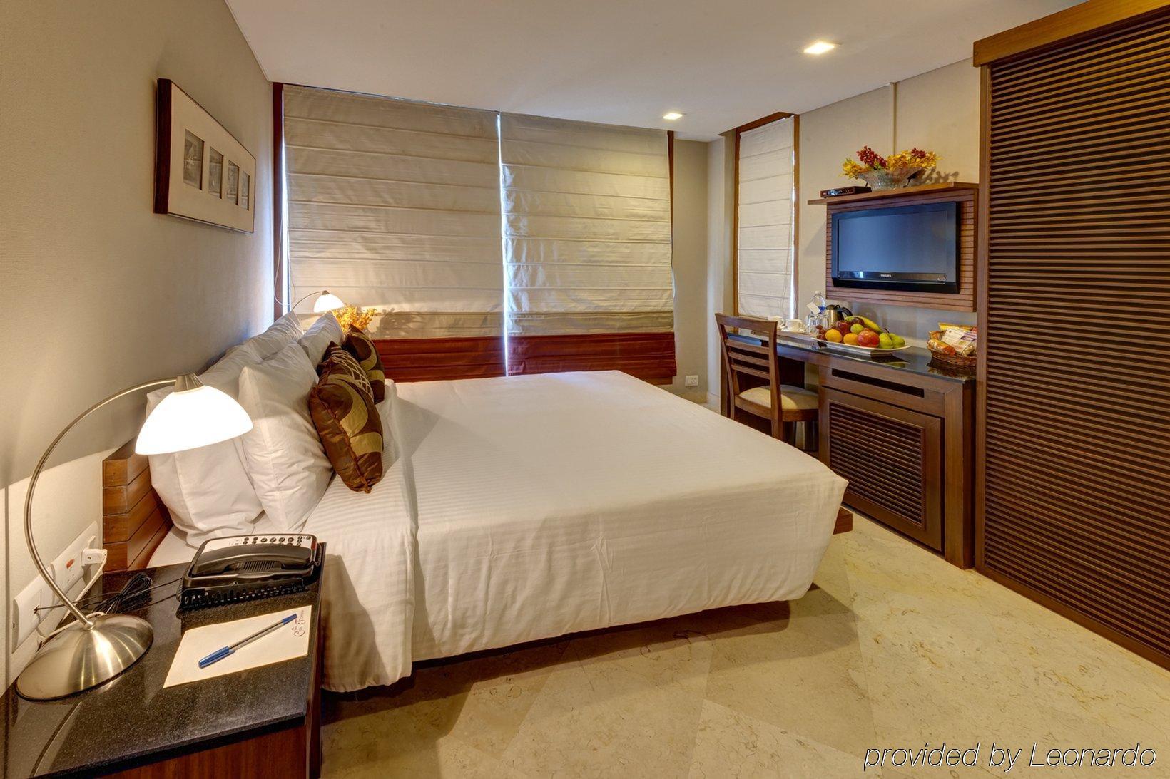 Hotel Casa Fortuna Calcutta Extérieur photo